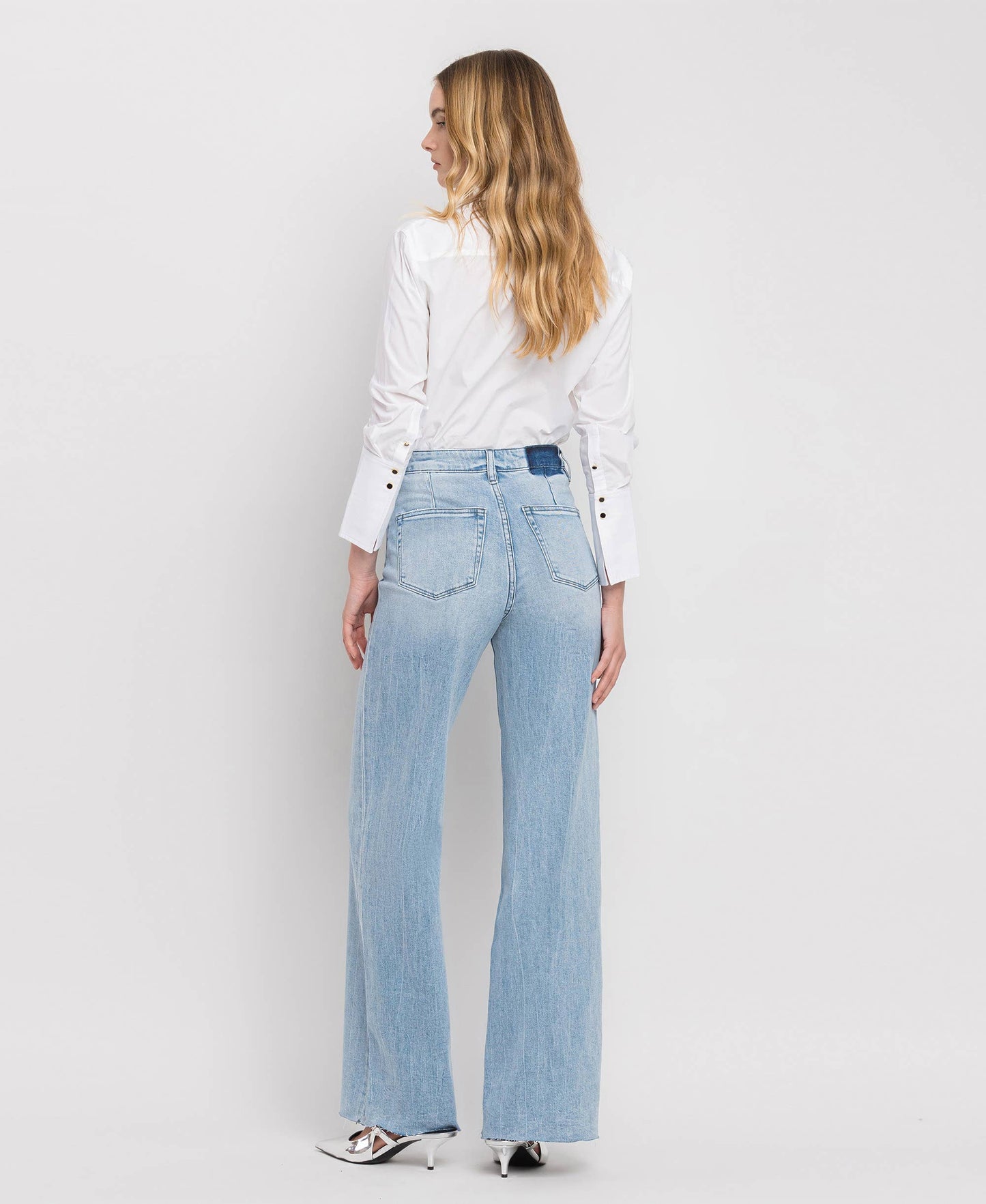 SUPER HIGH RISE WIDE LEG JEANS V2680