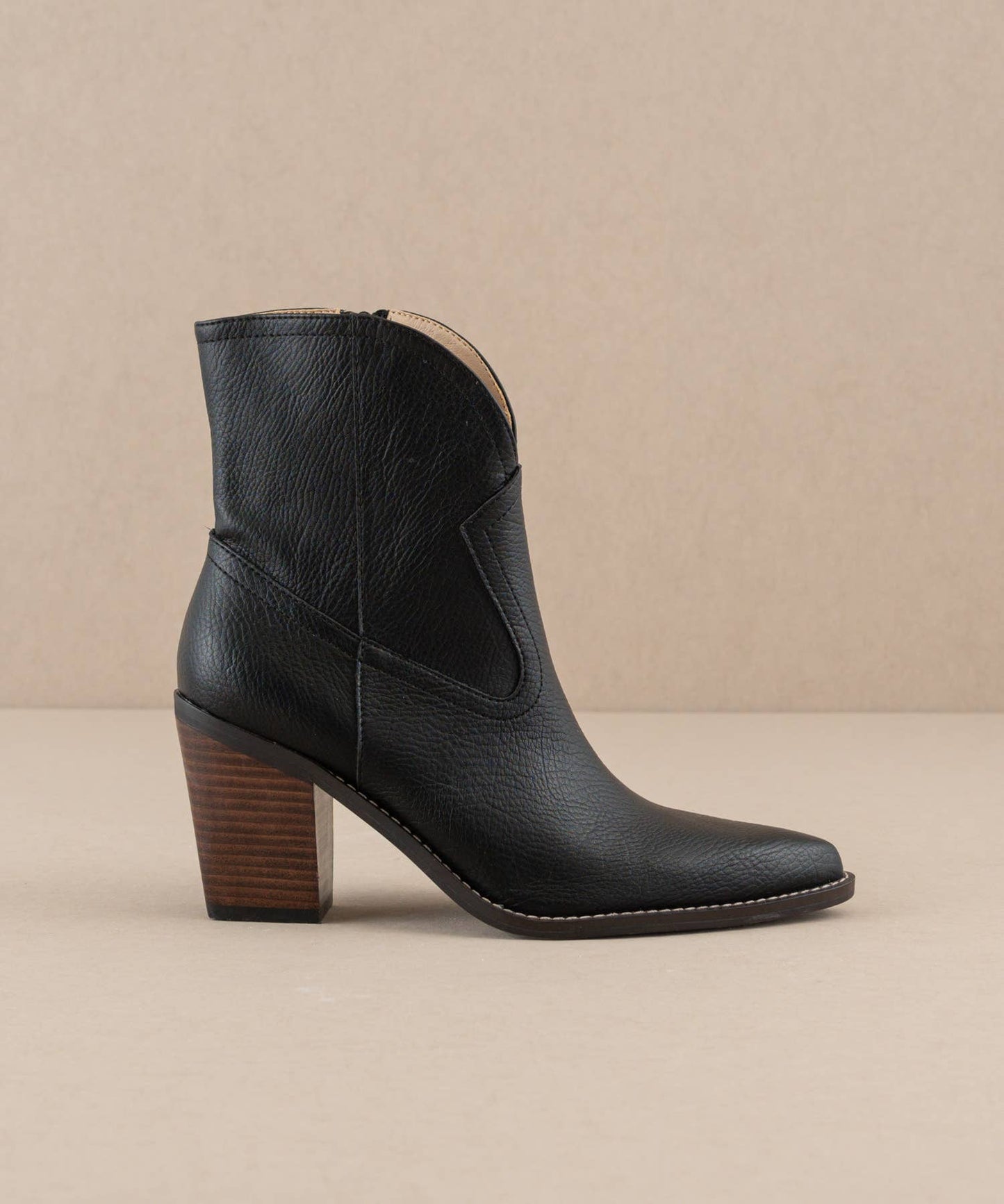 The Harmony Black | Elegant Two Paneled Western Bootie